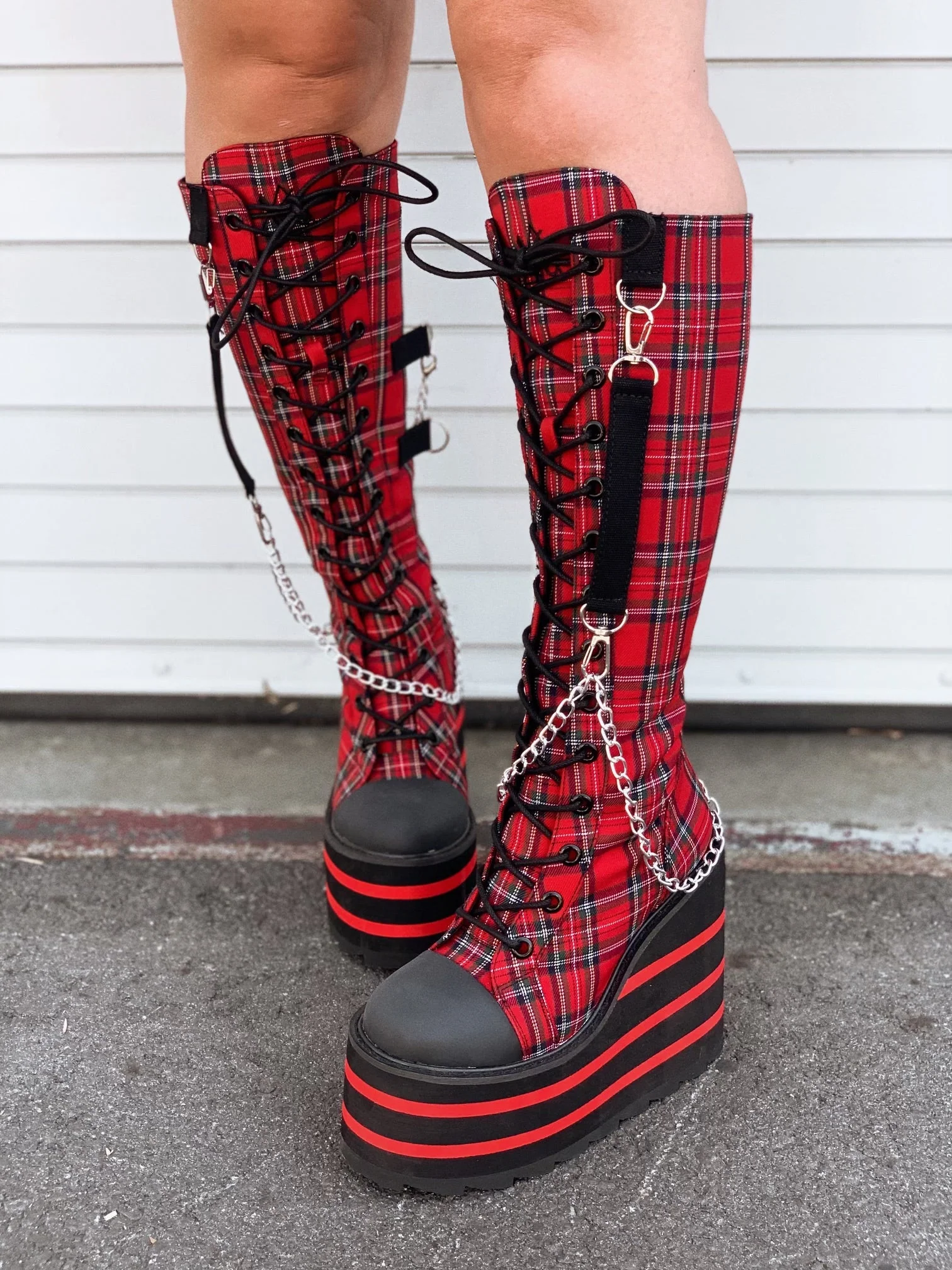 DETENTION BNDG - RED PLAID - Image 6