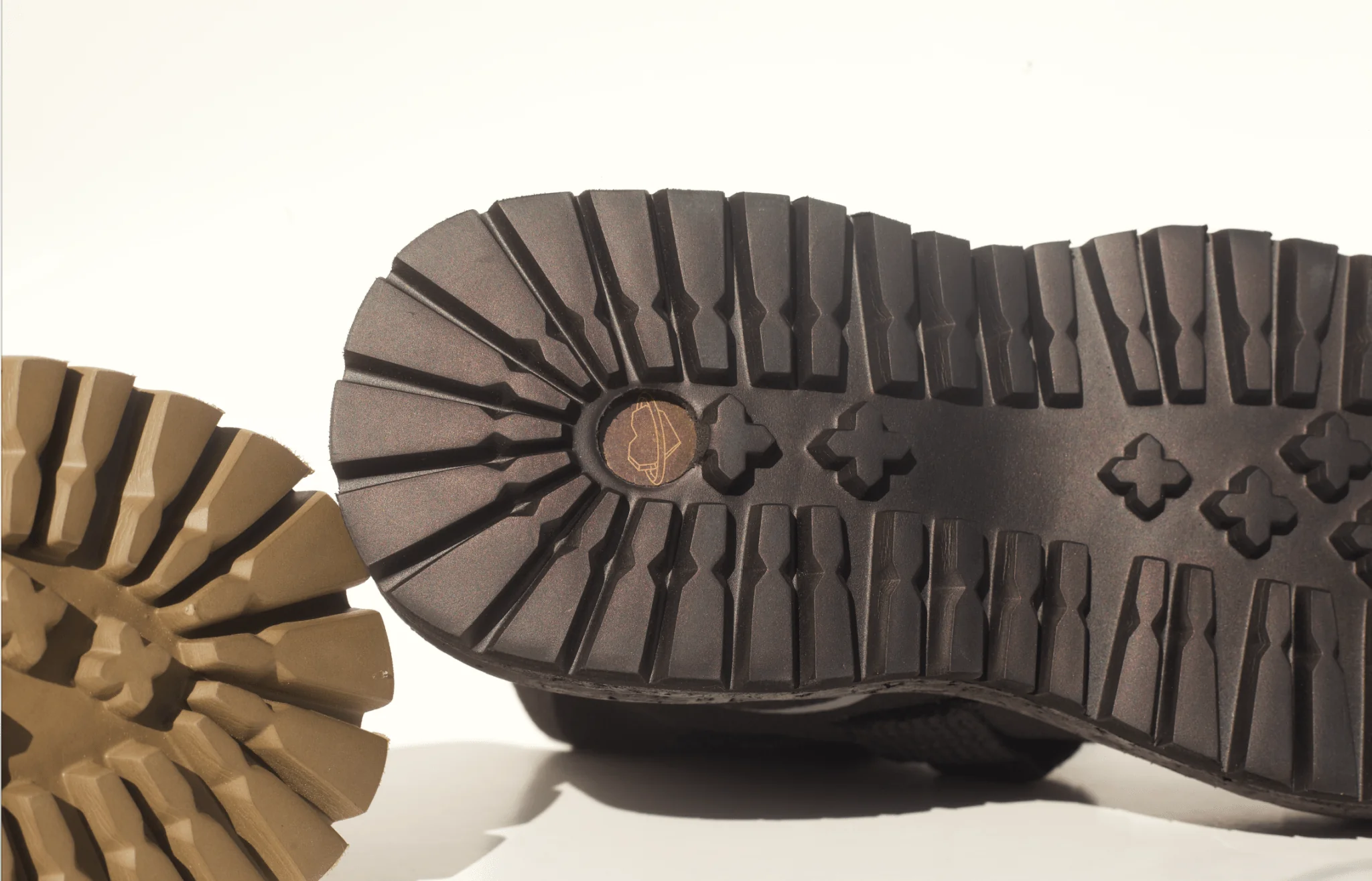 GAIA BEAST - OLIVE - Image 3